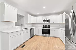 910 Little Brook Cir, York, SC 29745 - Photo 21