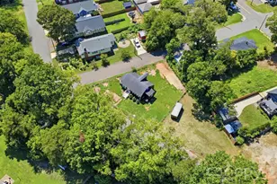 922 Ambassador St, Charlotte, NC 28208 - Photo 33