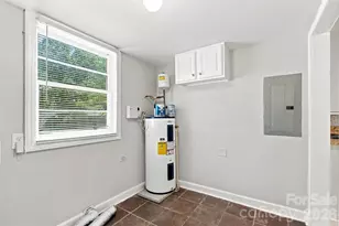 922 Ambassador St, Charlotte, NC 28208 - Photo 27