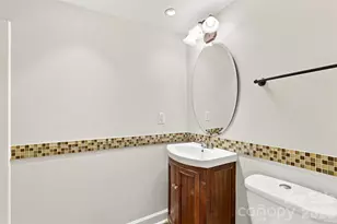 922 Ambassador St, Charlotte, NC 28208 - Photo 17