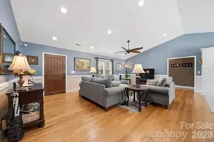 3315 47th Ave Pl NE, Hickory, NC 28601 - Photo 5