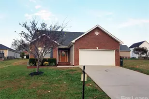 1491 Mayfair Dr, Conover, NC 28613 - Photo 1