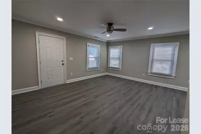 156 S Sycamore Street, Mooresville, NC 28115 - Photo 3