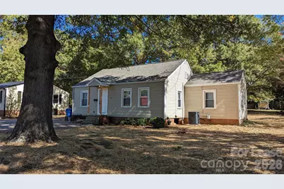 156 S Sycamore Street, Mooresville, NC 28115 - Photo 1