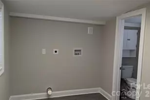 156 S Sycamore St, Mooresville, NC 28115 - Photo 17