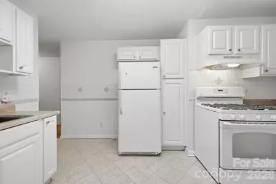216 Lyndale Road, Hendersonville, NC 28739 - Photo 13