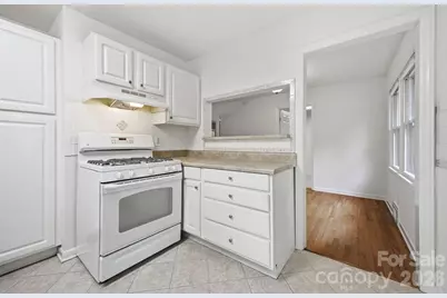 216 Lyndale Road, Hendersonville, NC 28739 - Photo 11
