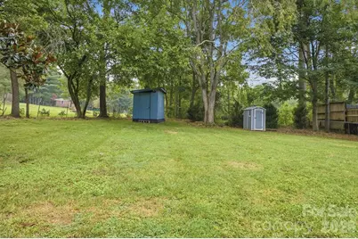 216 Lyndale Road, Hendersonville, NC 28739 - Photo 29