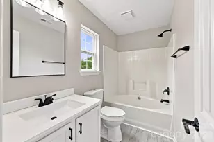 8207 Belmont Stables Dr, Charlotte, NC 28216 - Photo 33