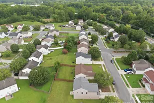 8207 Belmont Stables Dr, Charlotte, NC 28216 - Photo 39