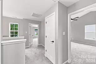 8207 Belmont Stables Dr, Charlotte, NC 28216 - Photo 23