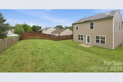 8207 Belmont Stables Drive, Charlotte, NC 28216 - Photo 35