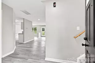 8207 Belmont Stables Dr, Charlotte, NC 28216 - Photo 7