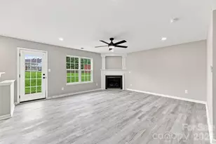 8207 Belmont Stables Dr, Charlotte, NC 28216 - Photo 11