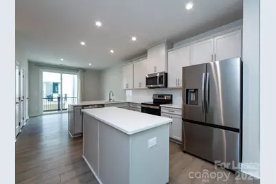 413 Spearfield Lane, Charlotte, NC 28205 - Photo 3