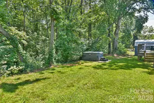 33 Ben Lippen Rd, Asheville, NC 28806 - Photo 23