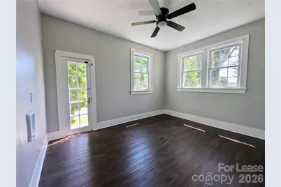 526 Fleming Street, Hendersonville, NC 28739 - Photo 7