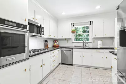 3716 Severn Avenue, Charlotte, NC 28210 - Photo 7