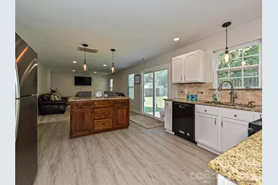 126 Rusty Nail Drive, Mooresville, NC 28115 - Photo 9