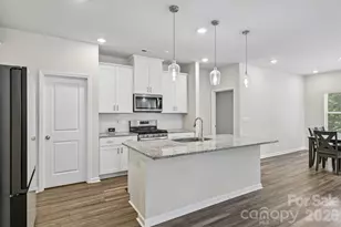 186 Guardian Gate Dr, Mooresville, NC 28115 - Photo 5