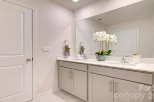 208 Hyder Ridge Rd, Asheville, NC 28804 - Photo 21