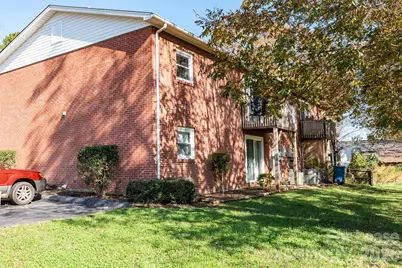 1235 15th Avenue NW, Hickory, NC 28601 - Photo 17