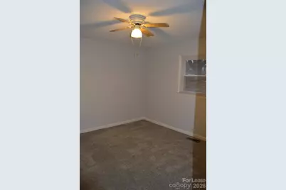 1235 15th Avenue NW, Hickory, NC 28601 - Photo 13