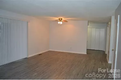 1235 15th Avenue NW, Hickory, NC 28601 - Photo 5