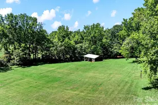 1064 Knollwood Rd, Boiling Springs, SC 29316 - Photo 7