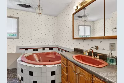 1064 Knollwood Road, Boiling Springs, SC 29316 - Photo 21