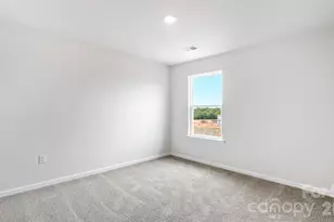 222 Hyder Rdg Rd, Asheville, NC 28804 - Photo 17