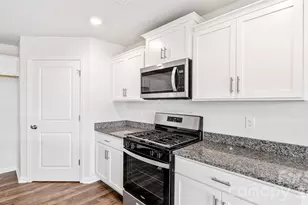 222 Hyder Rdg Rd, Asheville, NC 28804 - Photo 3