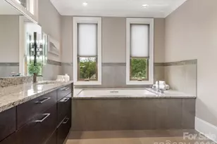 2011 Sharon Ave, Charlotte, NC 28211 - Photo 27