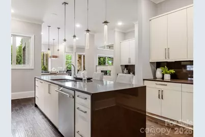 2011 Sharon Avenue, Charlotte, NC 28211 - Photo 11