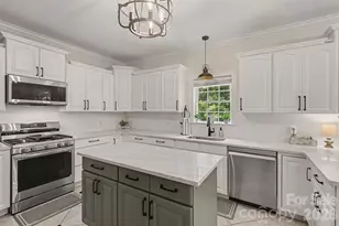 8401 Shelley Mullis Rd, Fort Mill, SC 29707 - Photo 17