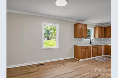 908 W Graham Street, Shelby, NC 28150 - Photo 9