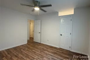5917 Crape Myrtle Ln, Charlotte, NC 28216 - Photo 11
