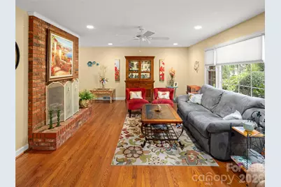 340 Sycamore Drive, Arden, NC 28704 - Photo 3