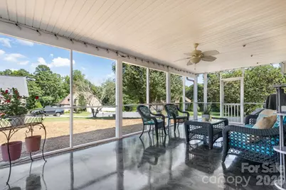 1360 Sweet Briar Lane, Hickory, NC 28602 - Photo 15