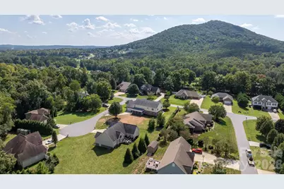 1360 Sweet Briar Lane, Hickory, NC 28602 - Photo 41