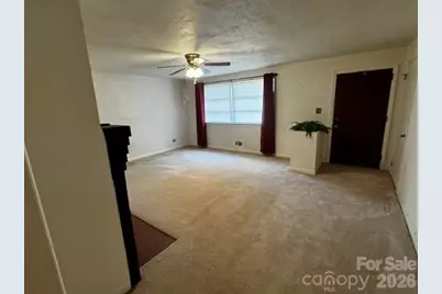529 10th Street Place NW, Hickory, NC 28601 - Photo 13