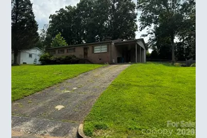 529 10th Street Place NW, Hickory, NC 28601 - Photo 3