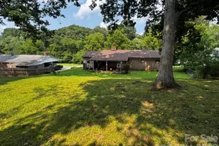 529 10th St Pl NW, Hickory, NC 28601 - Photo 7