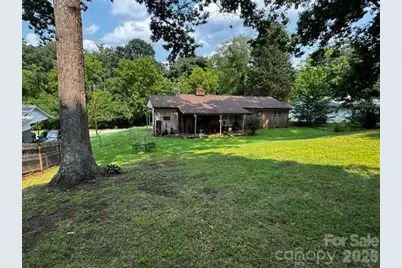 529 10th Street Place NW, Hickory, NC 28601 - Photo 9