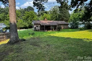 529 10th St Pl NW, Hickory, NC 28601 - Photo 9