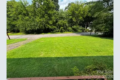 529 10th Street Place NW, Hickory, NC 28601 - Photo 23