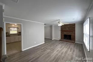 7409 Lockmont Dr, Charlotte, NC 28212 - Photo 3