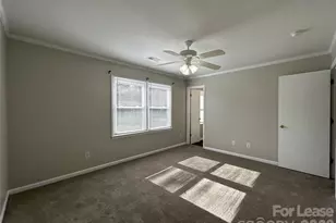 7409 Lockmont Dr, Charlotte, NC 28212 - Photo 7