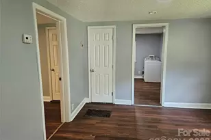 3010 Capitol Dr, Charlotte, NC 28208 - Photo 13