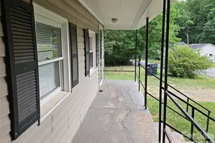 3010 Capitol Dr, Charlotte, NC 28208 - Photo 3